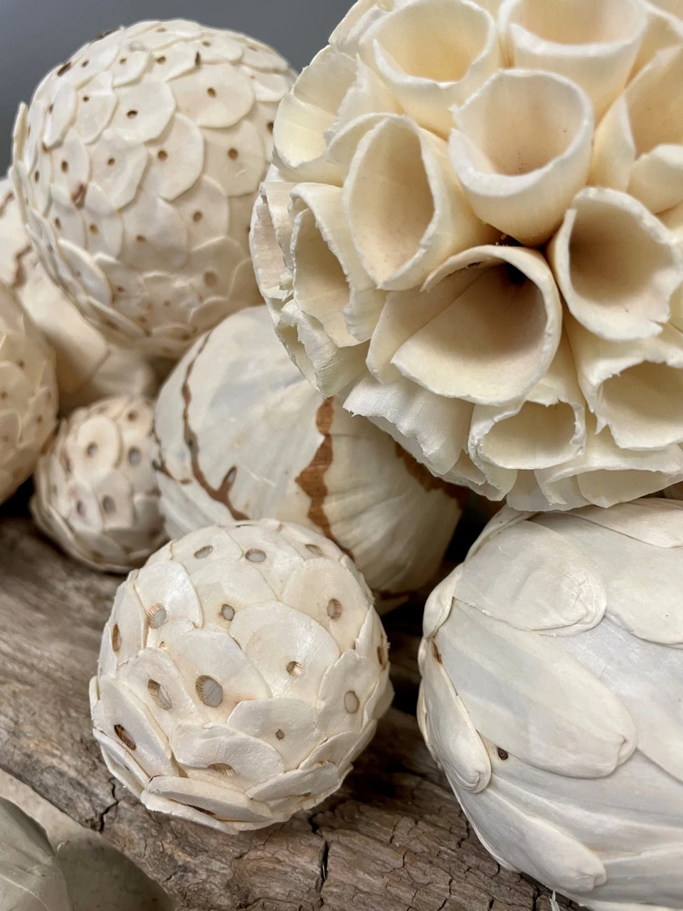 Mixed Texture Orbs Bag Large 18pc White Natural 7 Mixed Texture Orbs Bag Large 18pc White Natural - Image 5