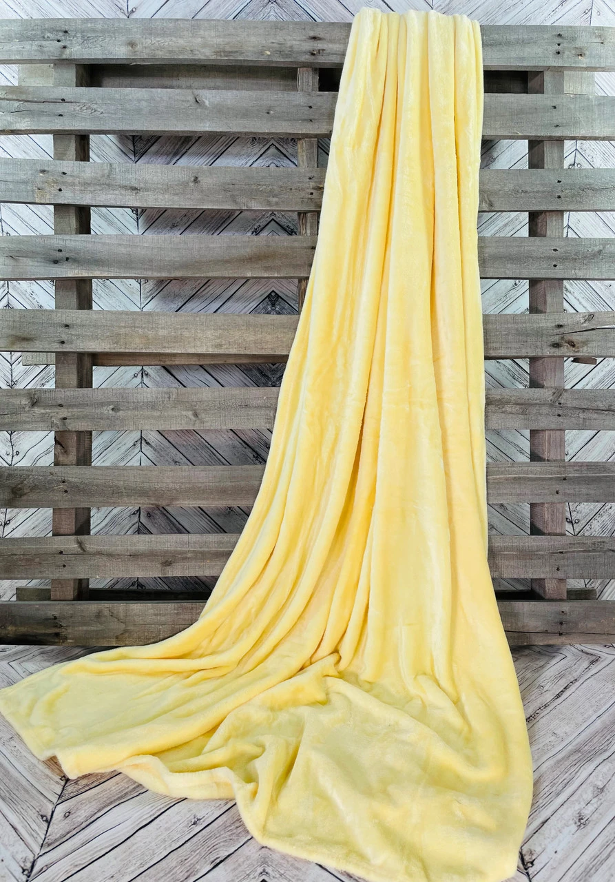 Banana Yellow Throw 6 Banana Yellow Throw - Image 4