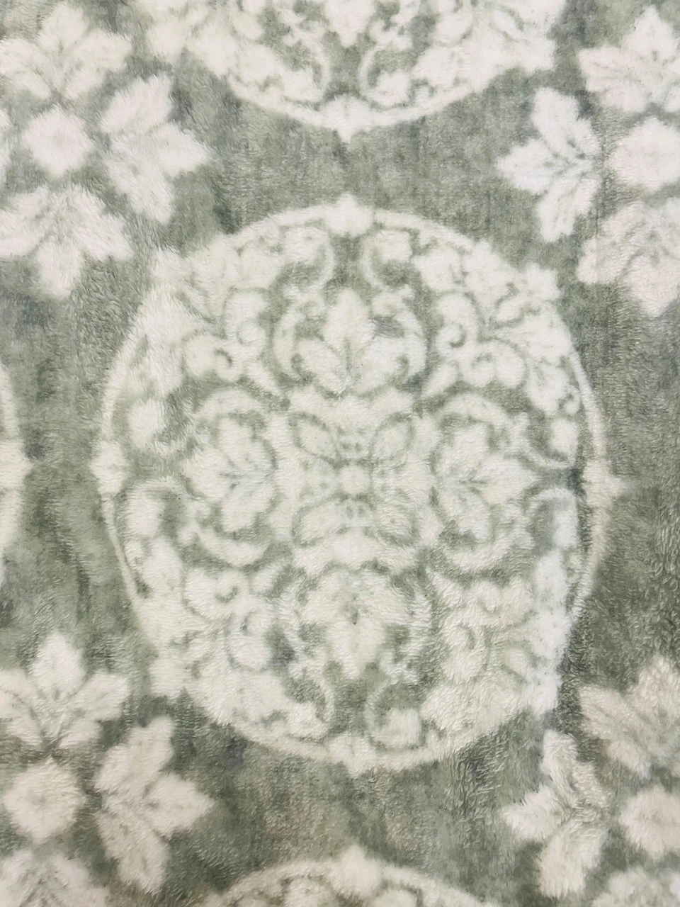 Marquis Grey Medallion Throw 4 Marquis Grey Medallion Throw - Image 2