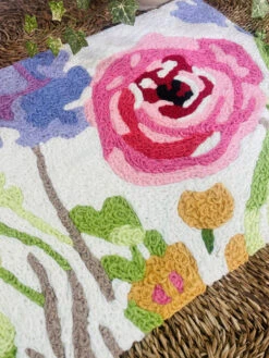 Jellybean Rug Happy Flowers 20"x30" -Christmas Decoration Happy flower closeup 22894.1614887850