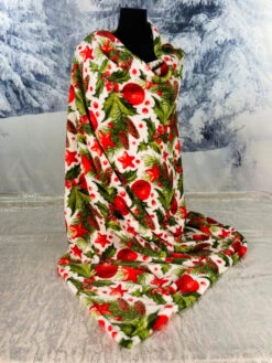 Holly Bulbs Throw -Christmas Decoration Holly 3 95325.1665430790