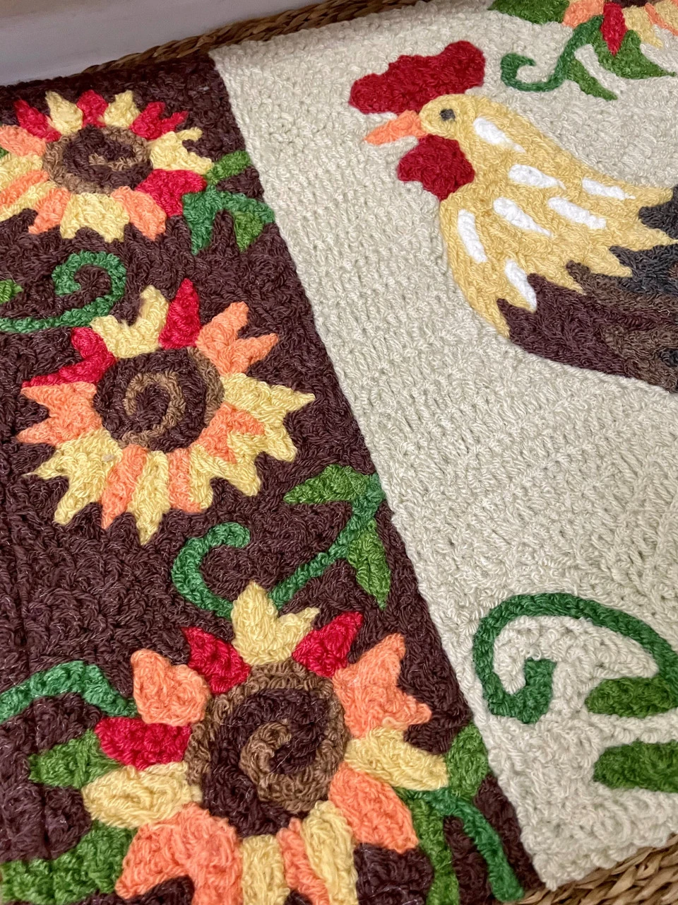 Jellybean Rug Rooster & Sunflowers 20" X 30" 5 Jellybean Rug Rooster & Sunflowers 20" X 30" - Image 3