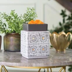 Modern Cottage Illumination Fragrance Wax Melt Warmer By Candle Warmers Etc -Christmas Decoration RWMCG SideTable LR 52184.1641843508.1280.1280 536x536 1