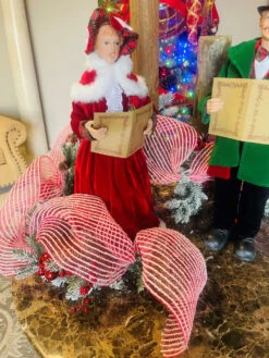 Ribbon Snowdrift Mesh 10.5" X 10Yd Red White 10 Ribbon Snowdrift Mesh 10.5" X 10Yd Red White -Christmas Decoration RY840234 Lifestyle Main 13164.1638395595