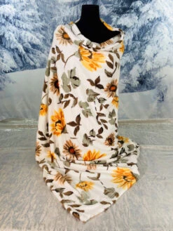 Talia Sage Floral Throw -Christmas Decoration Sage Floral 3 95654.1665430730