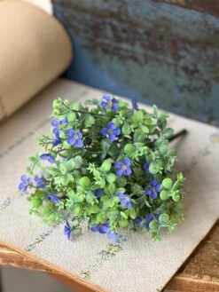 Heart’s Ease Bush, Violet, 11” -Christmas Decoration image 513a7de5 dd81 432f a716 5e6b29638c7a